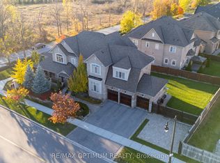 2 Berkwood Holw, Brampton, ON L6Y0X6