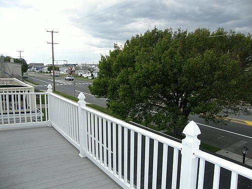 3rd image of 1845 West Ave