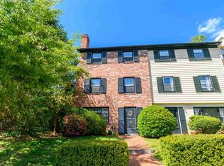 102 Georgetown Grn, Charlottesville, VA 22901