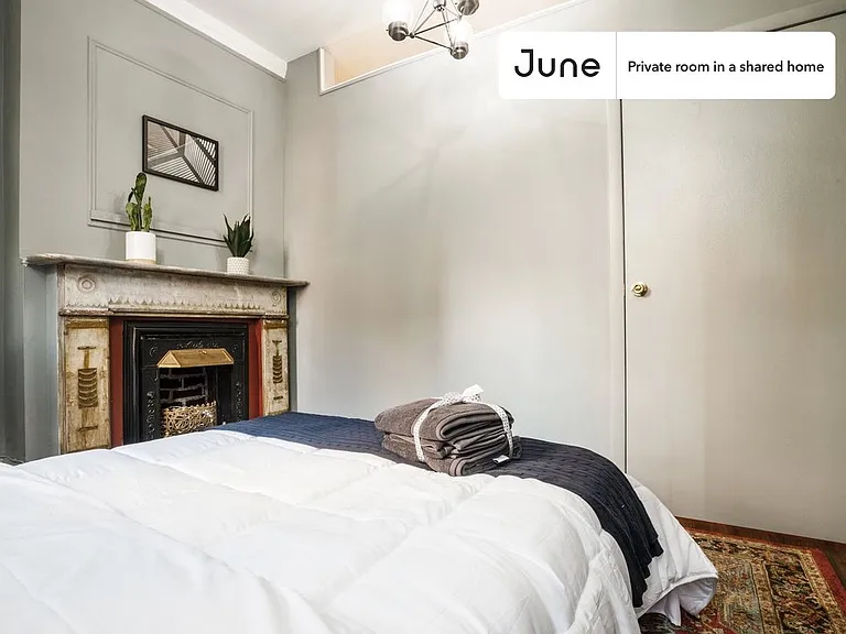 336 W 47th St #3A — Photo 3