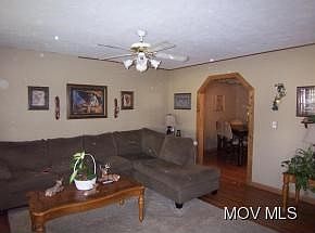 2nd image of 606 McKenna Dr