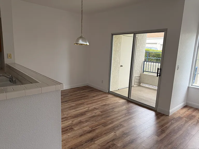 101 Beachcomber Dr E — Photo 3
