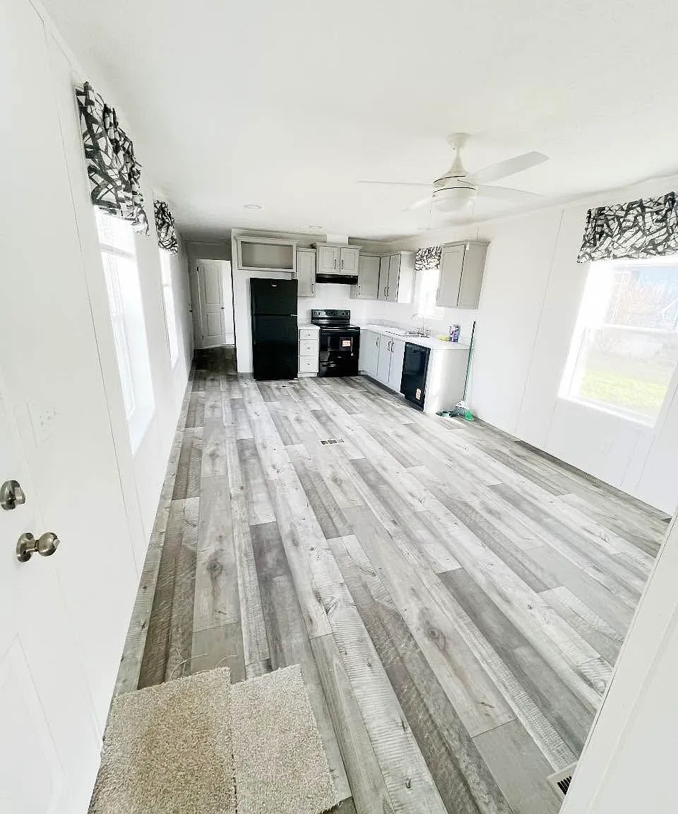 2 bed, 800 sqft, $1,250 — Photo 1