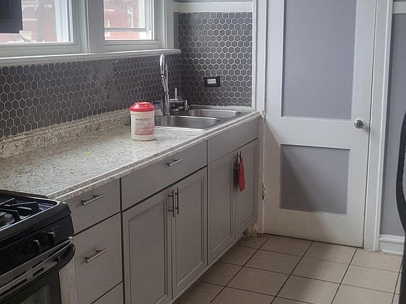 5th image of 7730 S Drexel Ave #2