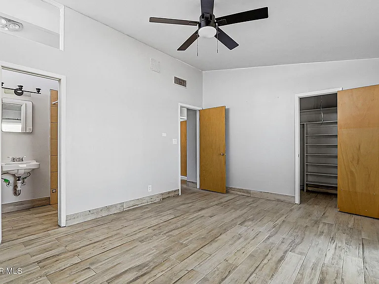 2801 Polk Ave — Photo 30