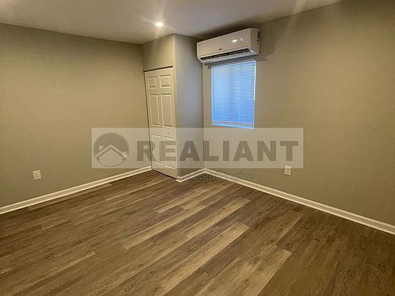 5th image of 2069 Fontaine Rd #21