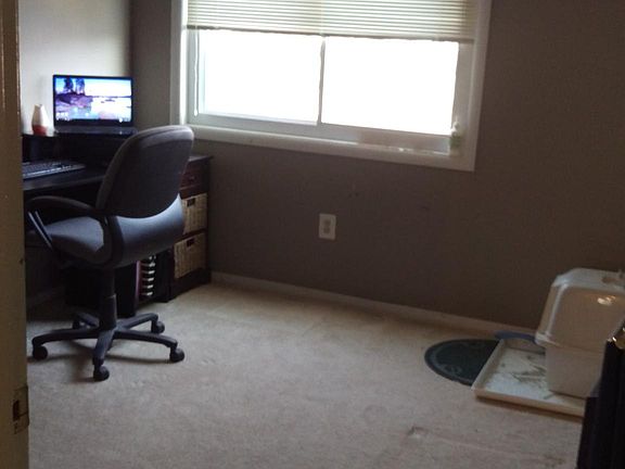 5th image of 4300 White Oak Ct