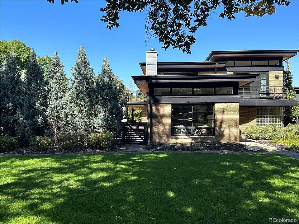 1st image of 4807 E 6th Avenue Parkway