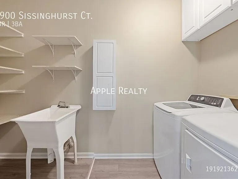 2900 Sissinghurst Ct — Photo 11