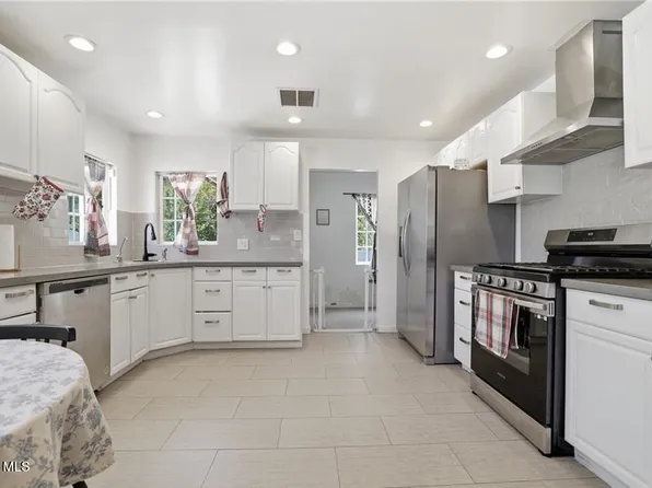 16775 Sierra Hwy, Canyon Country, CA 91351