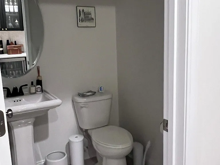 319 Belton St — Photo 17