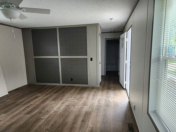 3rd image of 13854 Bronte Dr N #63