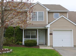 110 Sparrow Ridge Rd, Carmel, NY 10512