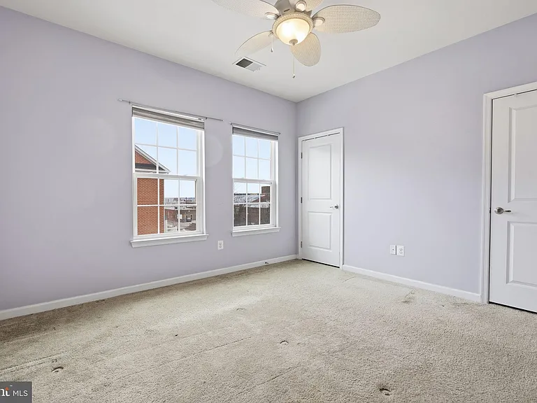 4505 Foster Ave — Photo 17