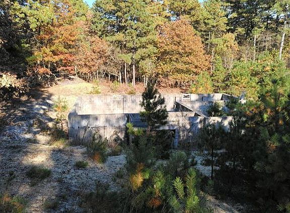 4th image of 2080 New Brunswick Ave