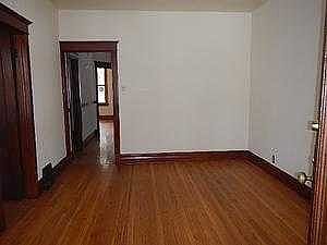 1135 S Ridgeland