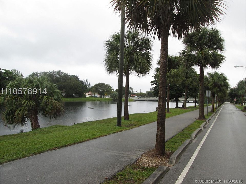 1st image of 17190 S Glades Dr APT 10