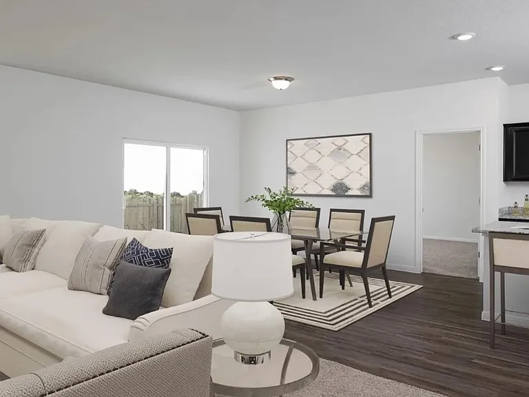 1019 Kelly Fern Loop — Photo 3