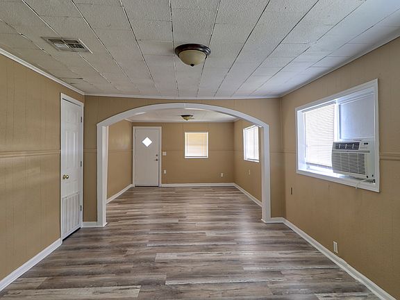 Livingroom & Dining Room