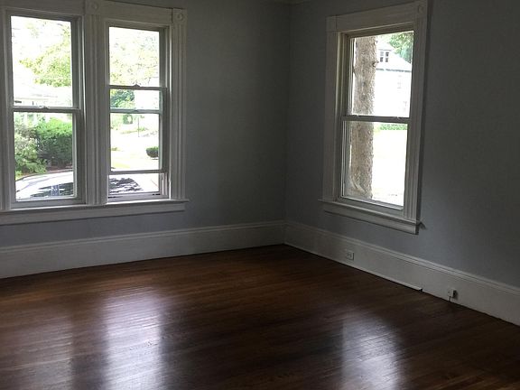 Bedroom/or living room area