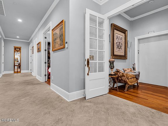 4th image of 1241 Oval Road