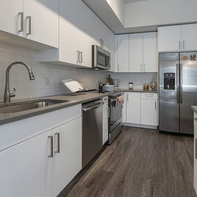 1 bed, 642 sqft, $2,615 — Photo 3