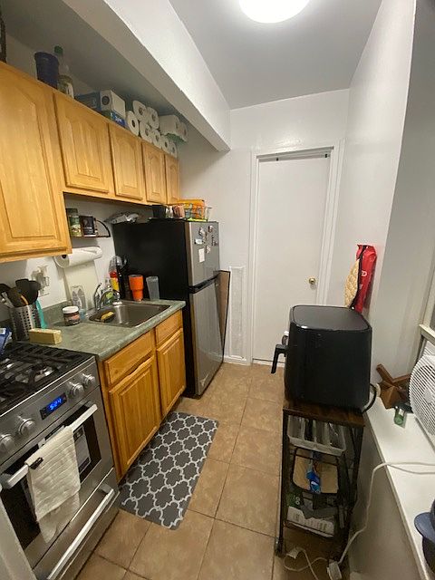 2nd image of 321 E 83rd St #3B