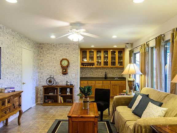 4th image of 15205 Andorra Way