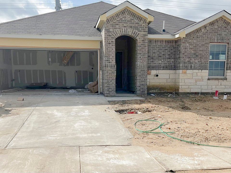 1st image of 1408 Skyline Dr