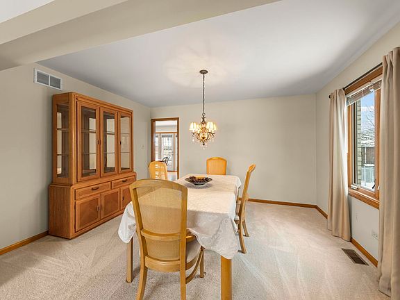 5th image of 8718 176th St