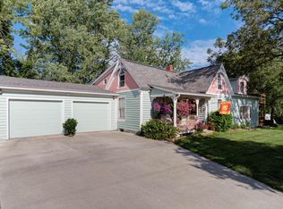 8953 N Phillipe Rd, Hallsville, MO 65255