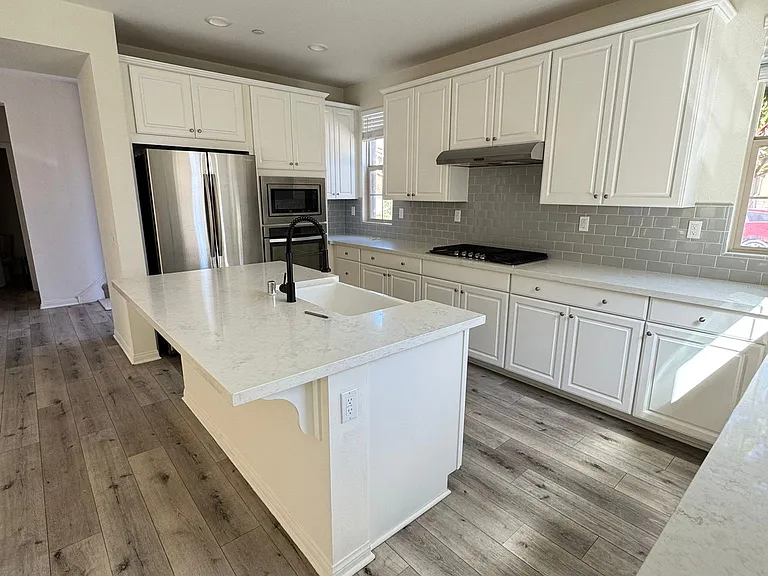 75 Majeza Ct — Photo 6