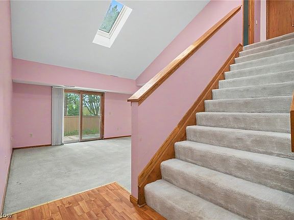 3rd image of 1416 Loop Rd
