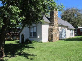 616 E Commercial St, Mansfield, MO 65704