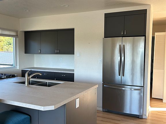 3rd image of 2210 Eastwood Dr #2