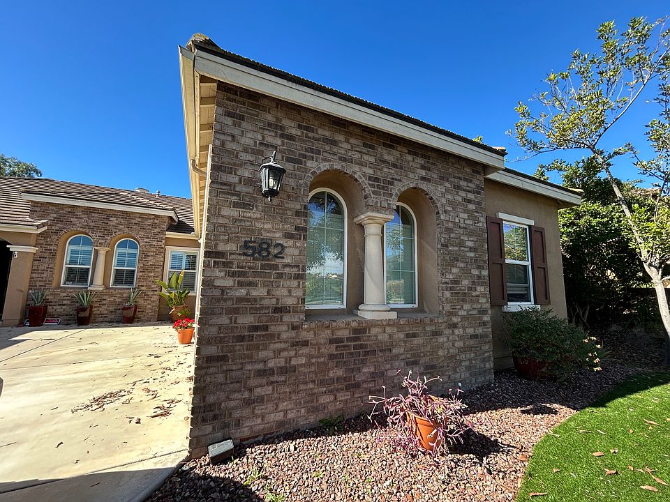 1st image of 582 Coastal Hills Dr #1