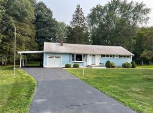 3 Schyler Dr, Poughkeepsie, NY 12603