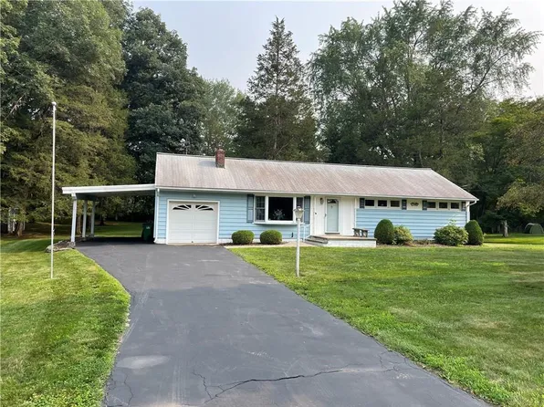 3 Schyler Drive, Poughkeepsie, NY 12603