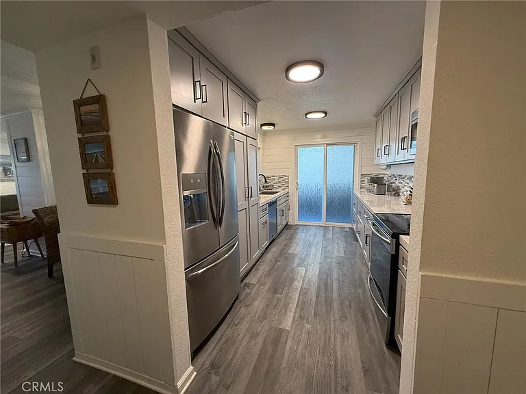 54 Corniche Dr #D — Photo 7