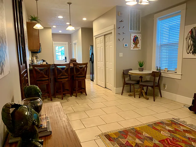 1415 Lexington Ave — Photo 16