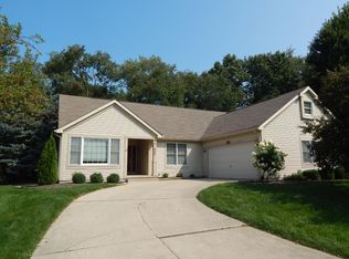 1351 Sugar Creek Ct, Valparaiso, IN 46385