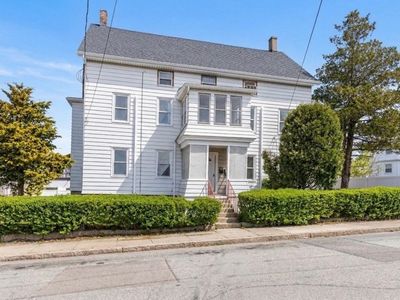 58 Downing St, Fall River, MA, 02723