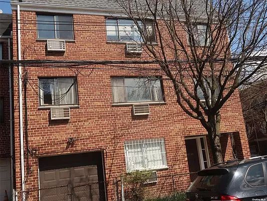 2nd image of 5743 Van Horn St