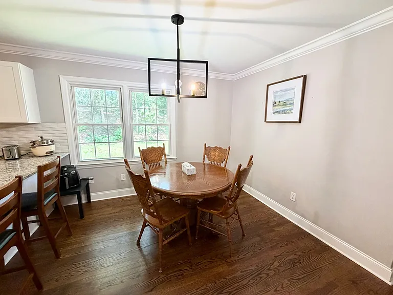 214 Holly Ave — Photo 8