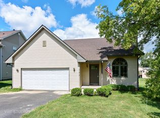 103 Partridge Ct SW, Poplar Grove, IL 61065