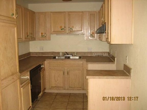 3rd image of 2603 N Beaumont Ave