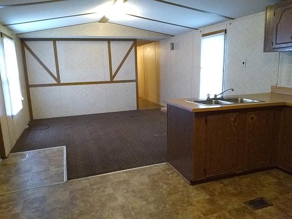 2nd image of 113 Truman Cir