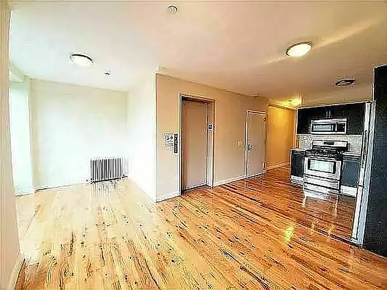 211 61st St #3 — Photo 8