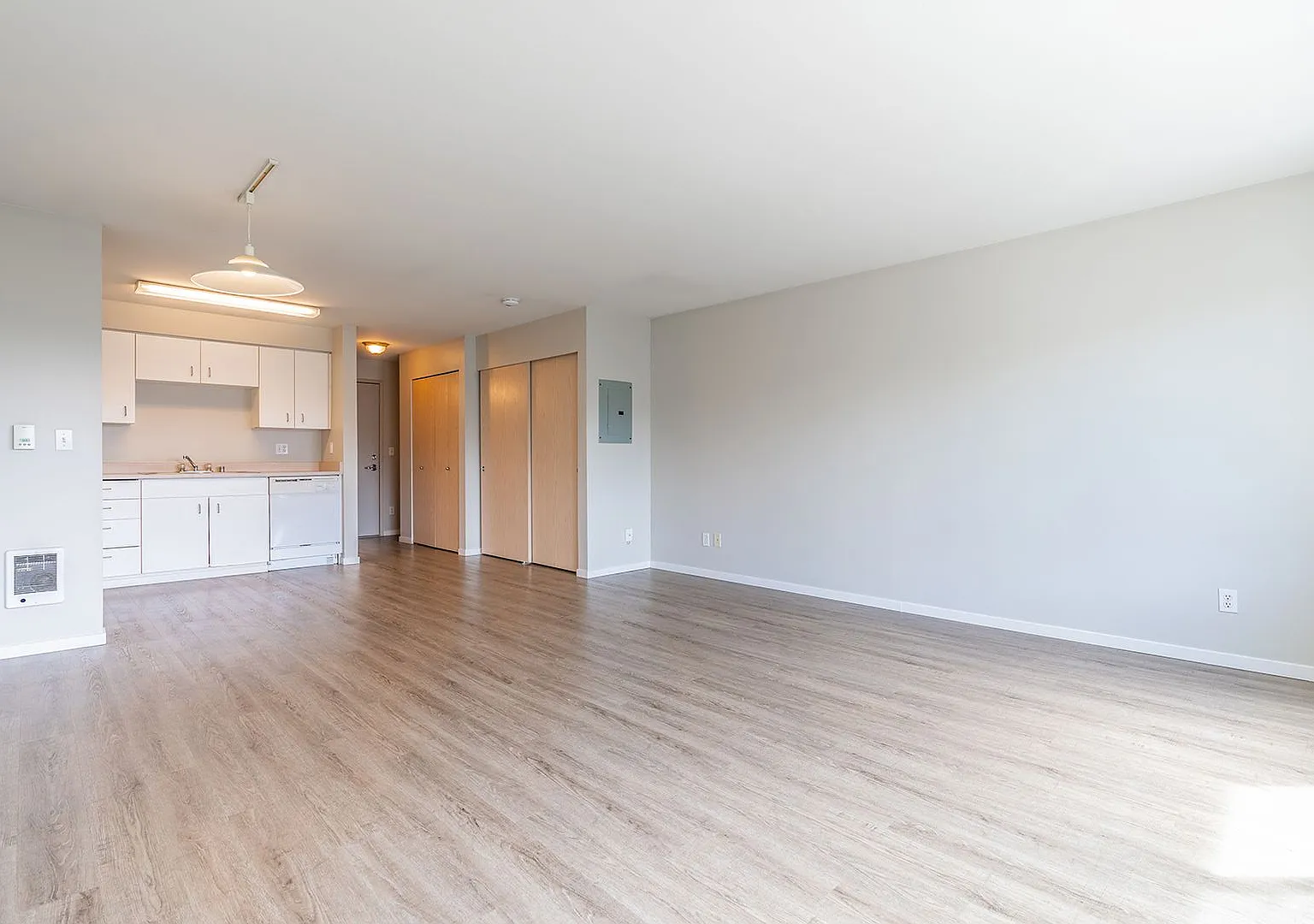 1800 Eastlake Apts (Scenic) — Photo 3