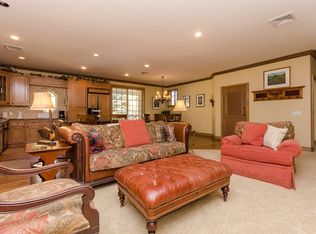 455 Lakeview Blvd #4, Mammoth Lakes, CA 93546